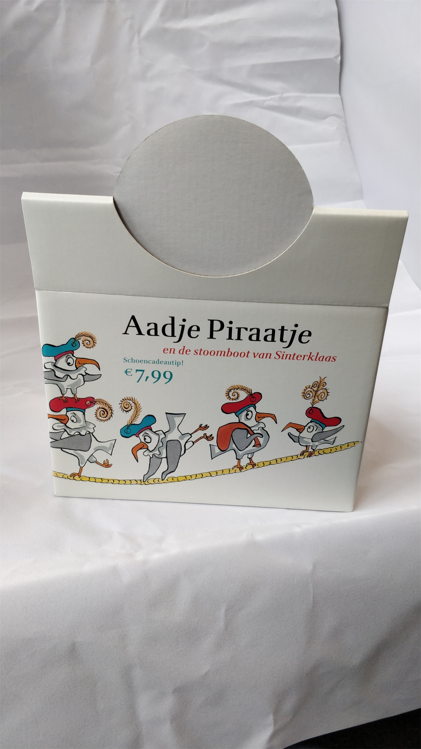 Aadje Piraatje en de stoomboot van Sinterklaas – display (8 exx.), foto 2 van 2